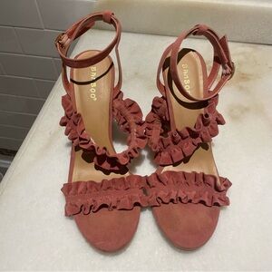 BAMBOO Women's Ruffled Dusty Pink Velvet Heels Size 8.5